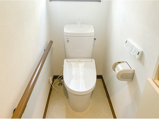 トイレリフォーム 壁付リモコンが使いやすい快適なトイレ