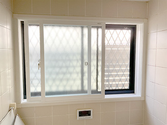 断熱リフォーム 最小限の工事で暖かさを実感できた内窓と浴室暖房