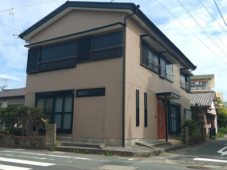 外壁・屋根リフォーム メンテナンス性を高めた高耐久塗装の外壁